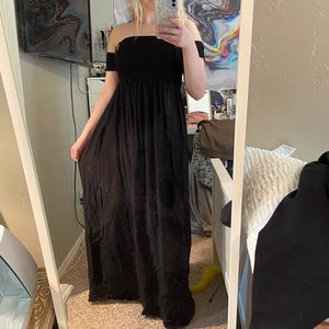 Forever 21 || black off the shoulder maxi dress